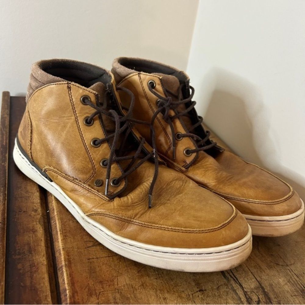 Bullboxer High Top Tan Leather Lace Up Shoes Men's 11 Some Stains & Wear see pix